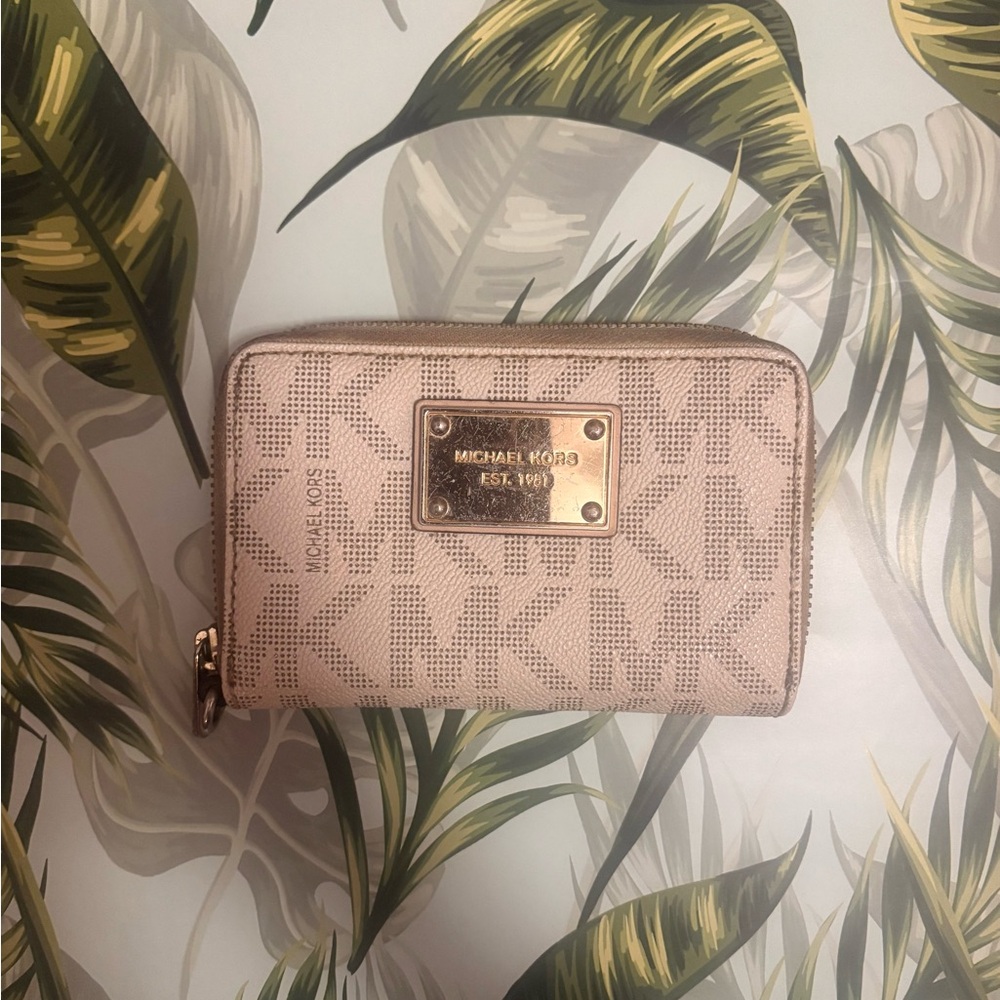 Michael Kors Light Tan Wallet with Gold Accents